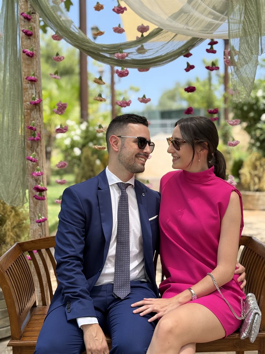 Marcos y Eva en una boda